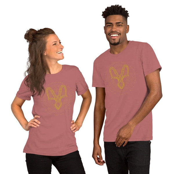 sovereignarm.com Mauve / S Zodiac Capricorn, I am | Gold Print Short-Sleeve Unisex T-Shirt