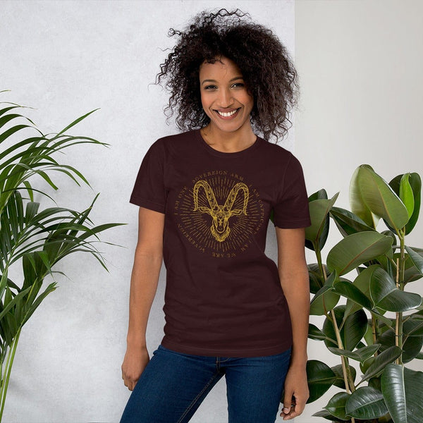 sovereignarm.com Oxblood Black / S Zodiac Capricorn, I am | Gold Print Short-Sleeve Unisex T-Shirt
